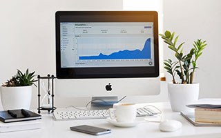 杠杆炒股大几倍:股票什么交易-车企半年报：七成车企实现盈利 比亚迪营收破3000亿元、江淮扣非净利降超1000%